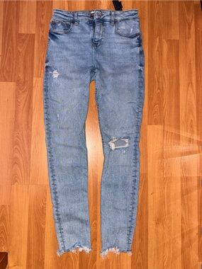 Zara Light Blue Skinny Ankle Jeans